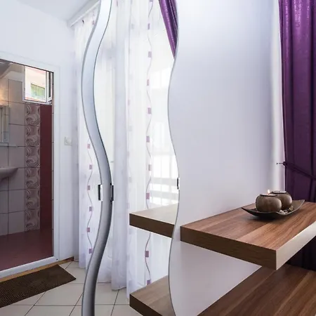 House Gabi 3* سوزوبول