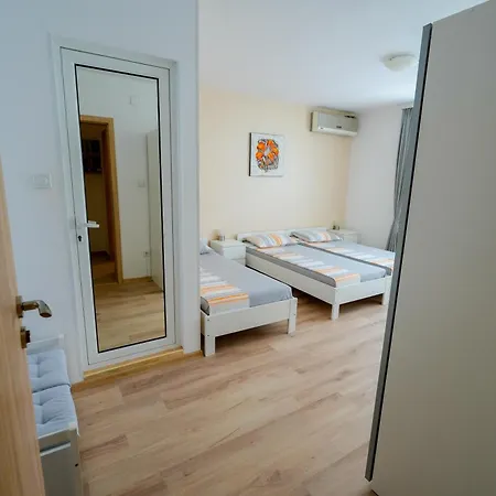 Gasthuis House Gabi 3*