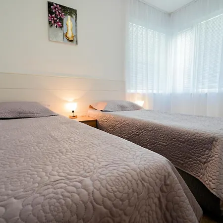 House Gabi 3* سوزوبول