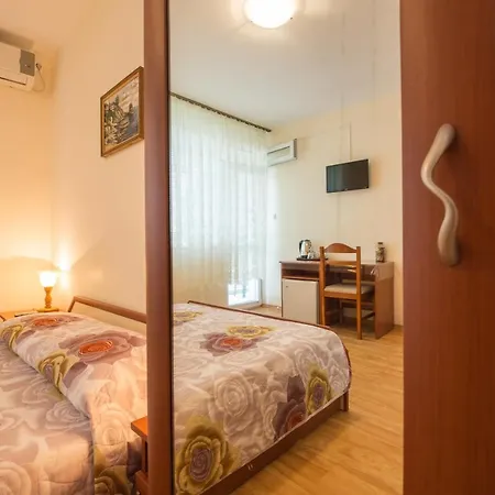 House Gabi 3* 소조폴